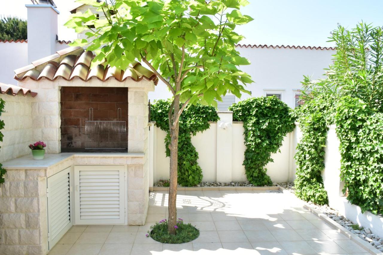 Holiday Home M&M Novigrad  Bagian luar foto