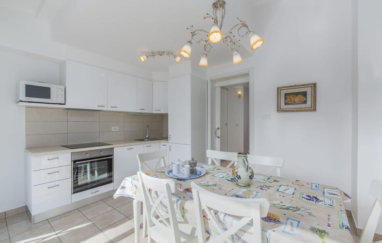 Holiday Home M&M Novigrad  Bagian luar foto