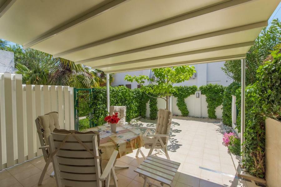 Holiday Home M&M Novigrad  Bagian luar foto